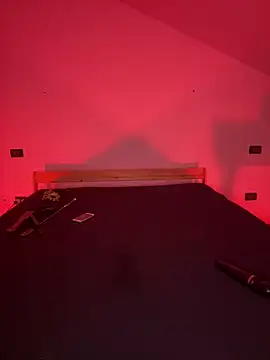 LeMagique- online show from 12-28-24, 04:52