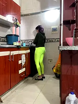 Snapshot of Goddess-Love- chatting on 09-27-25, 11:26 Goddess-Love- online show from 09-27-25, 11:26
