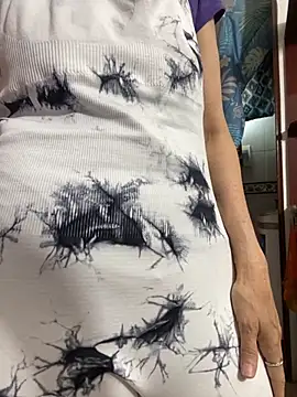 Snapshot of Goddess-Love- chatting on 10-03-25, 10:34 Goddess-Love- online show from 10-03-25, 10:34