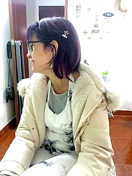 Snapshot of Goddess-Love- chatting on 10-03-25, 11:24 Goddess-Love- online show from 10-03-25, 11:24