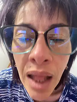 Snapshot of Goddess-Love- chatting on 10-12-25, 10:36 Goddess-Love- online show from 10-12-25, 10:36