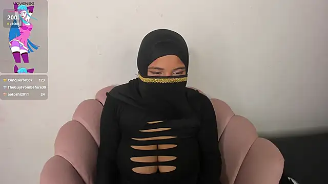 Snapshot of malek_hamdi chatting on 12-01-24, 10:43 malek hamdi online show from 12-01-24, 10:43