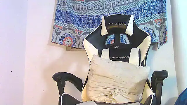 Amir mikelsen online show from 09-24-25, 03:21