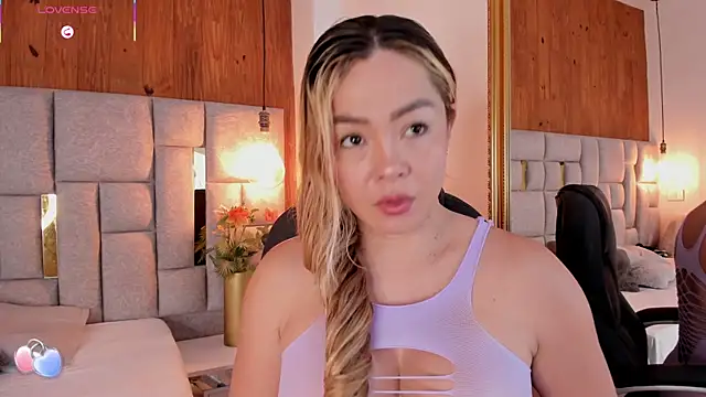 Saori newman online show from 10-21-25, 12:06