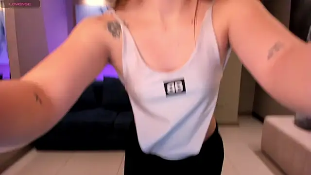 AlinaKravitz online show from 03-16-25, 11:27