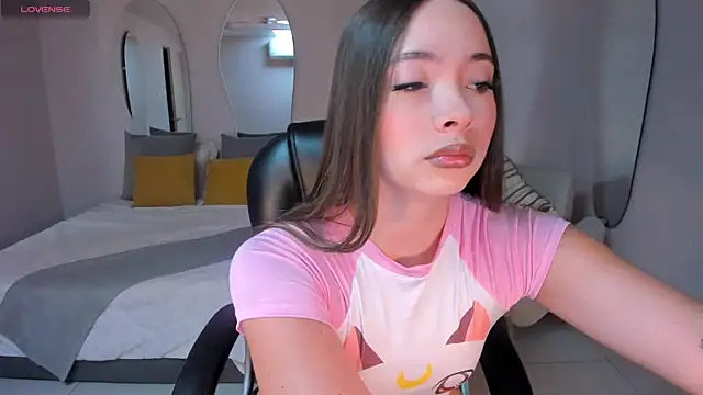 AlinaKravitz online show from 09-21-25, 05:14