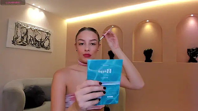 Snapshot of KaiaFerreira chatting on 11-03-25, 12:39 KaiaFerreira online show from 11-03-25, 12:39