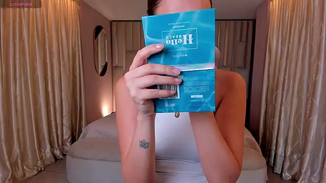 Snapshot of KaiaFerreira chatting on 11-09-25, 12:47 KaiaFerreira online show from 11-09-25, 12:47