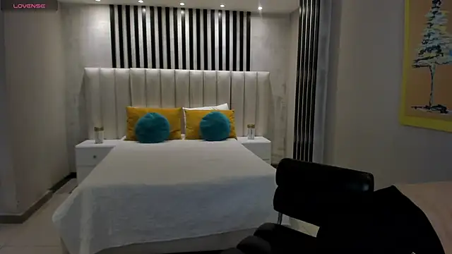 Snapshot of KaiaFerreira chatting on 11-11-25, 12:27 KaiaFerreira online show from 11-11-25, 12:27