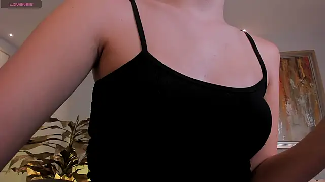 Snapshot of KaiaFerreira chatting on 11-28-25, 11:24 KaiaFerreira online show from 11-28-25, 11:24