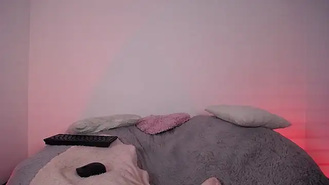 PrincessEmily 69 online show from 01-05-26, 08:56