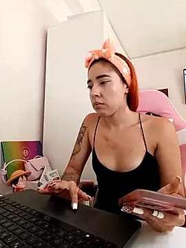 alexxxa69 online show from 09-16-25, 12:50