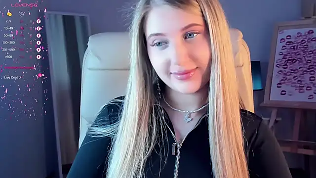 Evacadooo online show from 03-01-25, 02:59