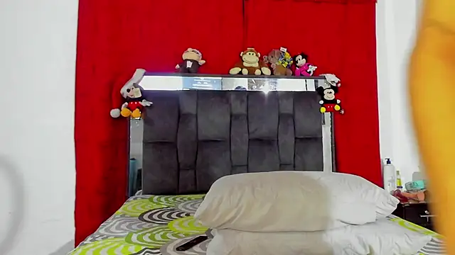 chloe vasquez710 online show from 01-10-25, 11:08