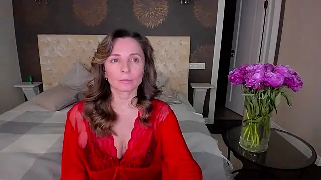 Snapshot of AllisonWilliams chatting on 02-06-25, 07:40 AllisonWilliams online show from 02-06-25, 07:40