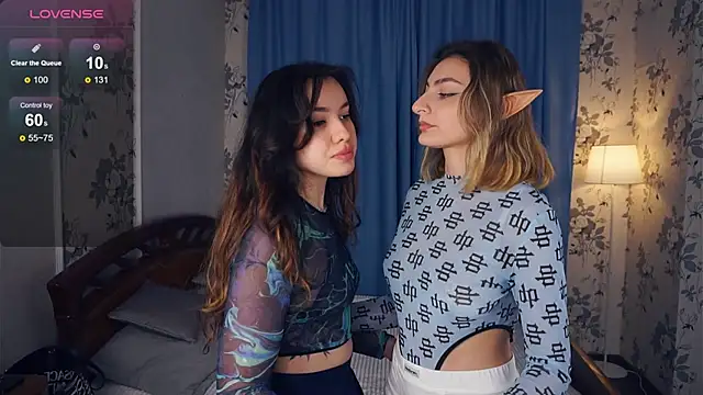 Snapshot of TateDevon chatting on 02-10-25, 07:04 TateDevon online show from 02-10-25, 07:04