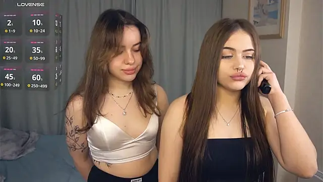 Snapshot of TateDevon chatting on 11-18-25, 06:29 TateDevon online show from 11-18-25, 06:29