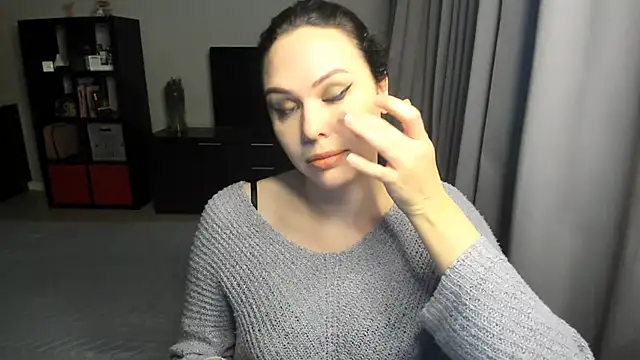 Snapshot of MollyCheiz chatting on 01-11-25, 01:22 MollyCheiz online show from 01-11-25, 01:22