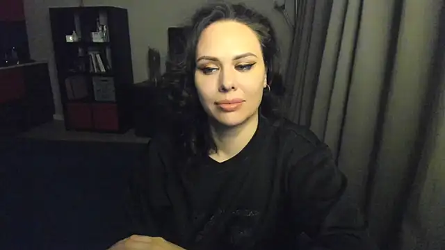 Snapshot of MollyCheiz chatting on 03-22-25, 07:09 MollyCheiz online show from 03-22-25, 07:09