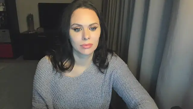 Snapshot of MollyCheiz chatting on 10-20-25, 03:23 MollyCheiz online show from 10-20-25, 03:23