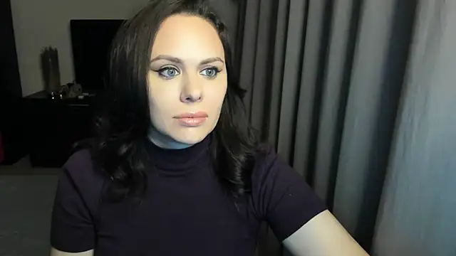 Snapshot of MollyCheiz chatting on 10-28-25, 03:14 MollyCheiz online show from 10-28-25, 03:14