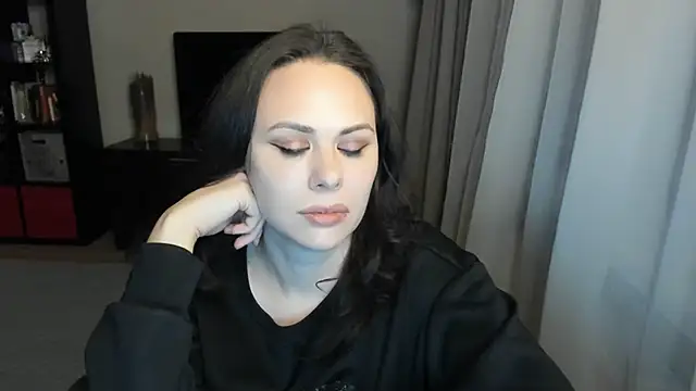 Snapshot of MollyCheiz chatting on 11-22-25, 06:40 MollyCheiz online show from 11-22-25, 06:40