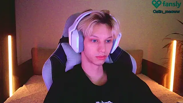 Ostin meow online show from 02-09-25, 01:25