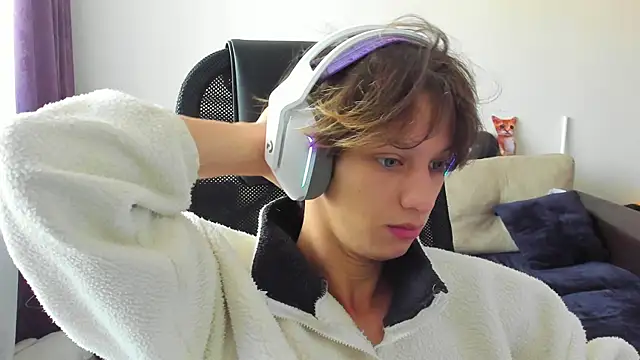 Ostin meow online show from 09-26-25, 05:55