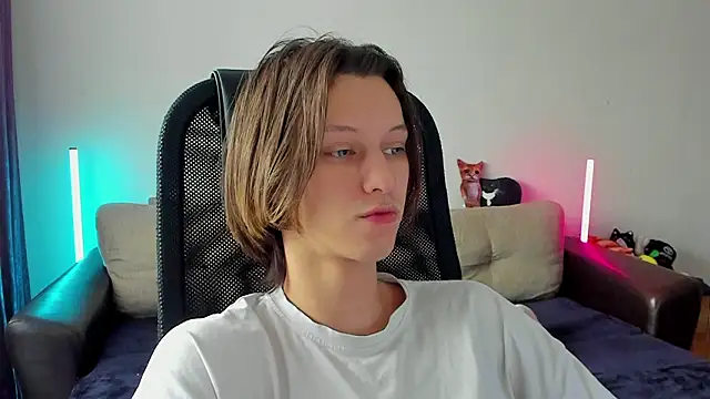 Ostin meow online show from 03-20-26, 06:40