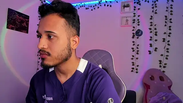 Raf brunette online show from 12-25-24, 01:30