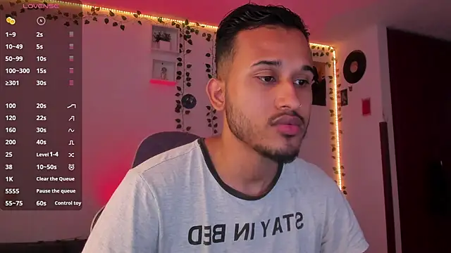 Raf brunette online show from 02-11-25, 12:37