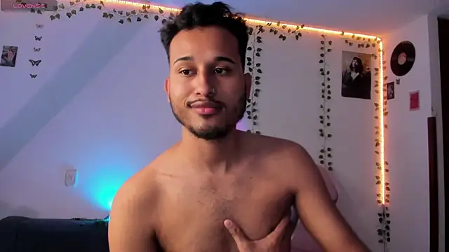 Raf brunette online show from 02-20-25, 12:04