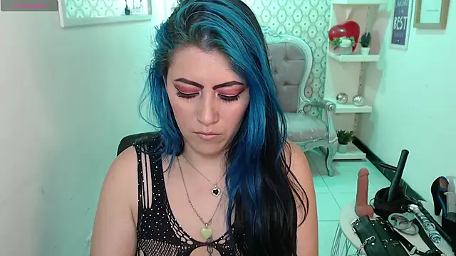 Snapshot of scarleth_blue chatting on 02-21-25, 06:18 scarleth blue online show from 02-21-25, 06:18