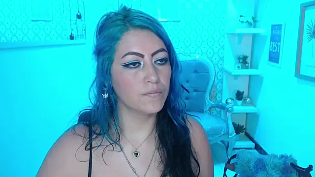 Snapshot of scarleth_blue chatting on 03-18-25, 02:58 scarleth blue online show from 03-18-25, 02:58