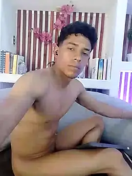 Snapshot of wagz chatting on 07-08-26, 10:14 wagz online show from 07-08-26, 10:14
