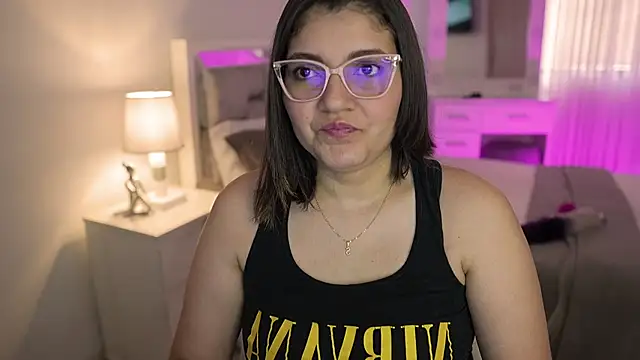 Camilaa bueno online show from 12-22-24, 03:44