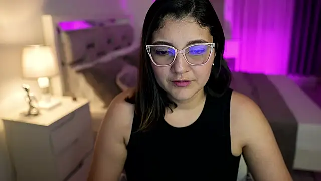 Camilaa bueno online show from 02-13-25, 12:46