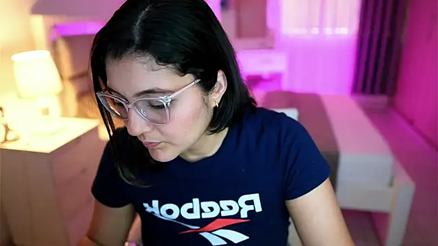 Camilaa bueno online show from 03-10-25, 10:34