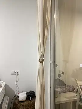 Snapshot of ScarlettMadii chatting on 12-12-24, 08:47 ScarlettMadii online show from 12-12-24, 08:47