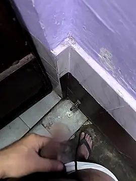 Snapshot of faaseel chatting on 03-14-25, 07:34 faaseel online show from 03-14-25, 07:34