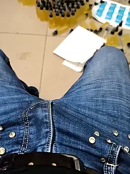 Snapshot of faaseel chatting on 09-25-25, 08:40 faaseel online show from 09-25-25, 08:40