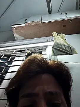 Snapshot of faaseel chatting on 11-17-25, 06:08 faaseel online show from 11-17-25, 06:08