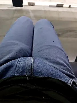 Snapshot of faaseel chatting on 01-17-26, 08:41 faaseel online show from 01-17-26, 08:41