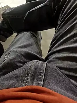 Snapshot of faaseel chatting on 02-25-26, 09:30 faaseel online show from 02-25-26, 09:30