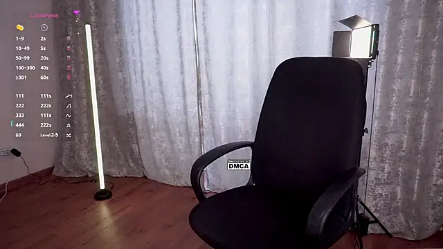 Snapshot of Hoot_owl_cb chatting on 02-20-26, 03:03 Hoot owl cb online show from 02-20-26, 03:03