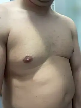 Tratto bianco002 online show from 12-30-24, 07:00