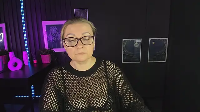 AlexandraKind online show from 03-10-25, 04:46