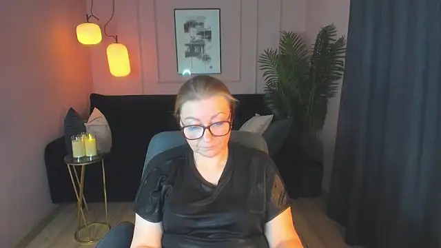 AlexandraKind online show from 03-18-25, 02:04