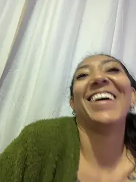 Snapshot of milavalois chatting on 08-01-26, 12:32 milavalois online show from 08-01-26, 12:32
