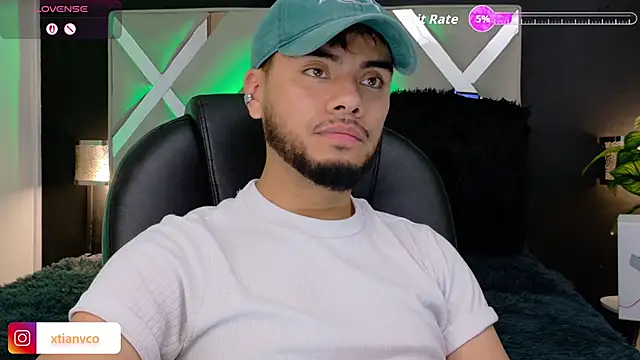 Tommidubois online show from 12-17-25, 04:07